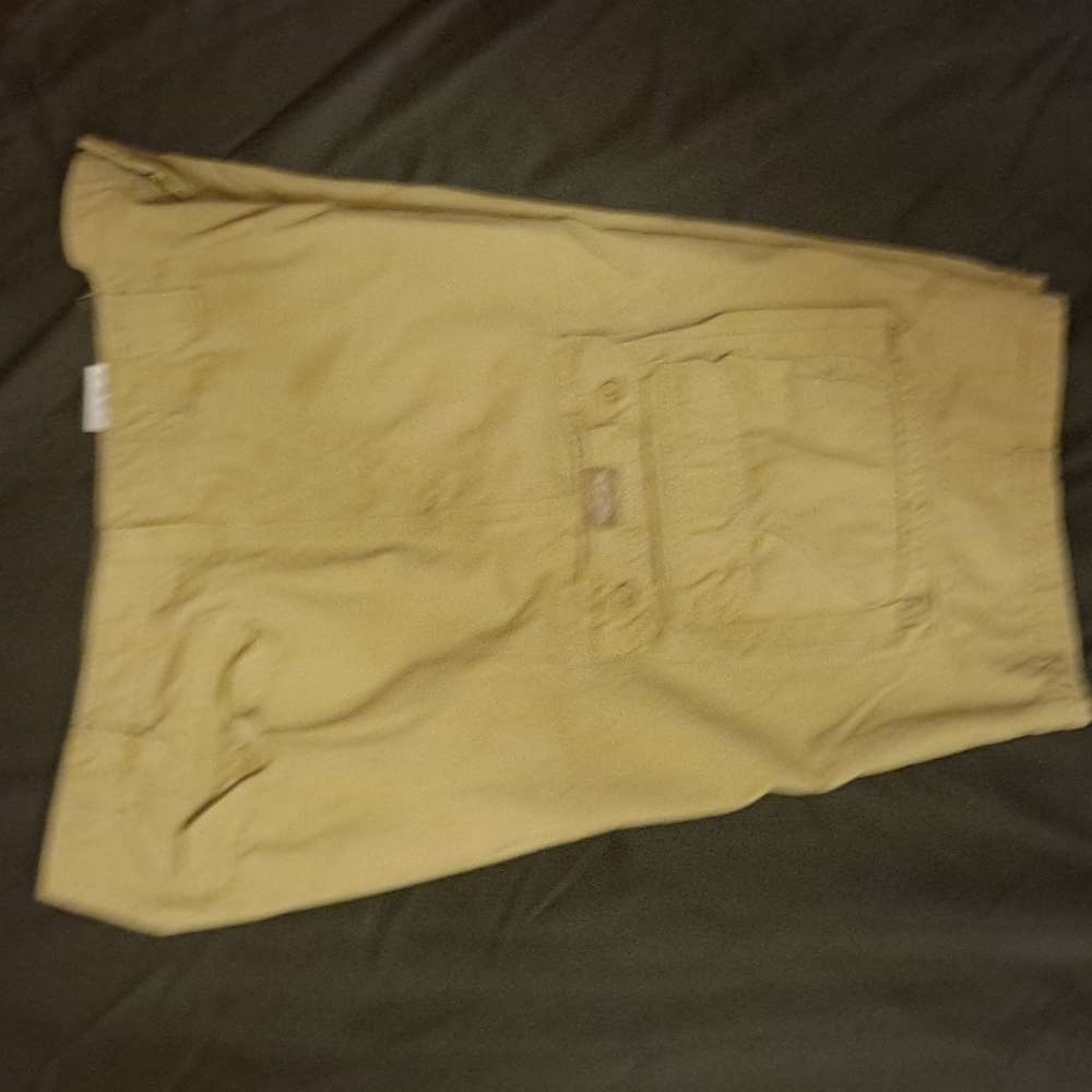Lee Dungaree 9 Pocket Beige Khaki Cargo Shorts Like New No Tags 42W